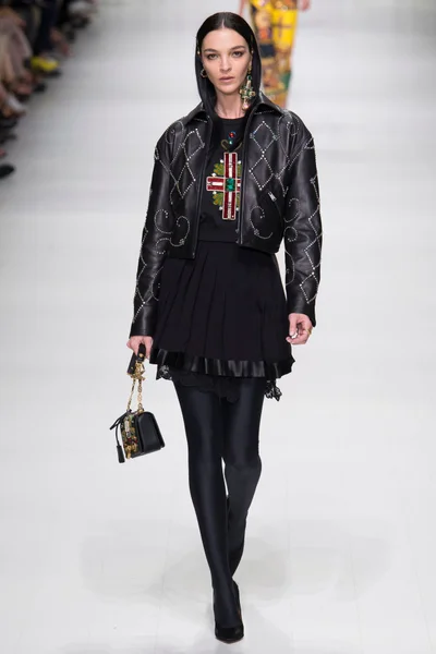 Look 59